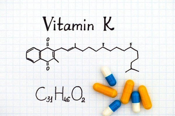 Những dấu hiệu cho thấy cơ thể đang thiếu hụt Vitamin K